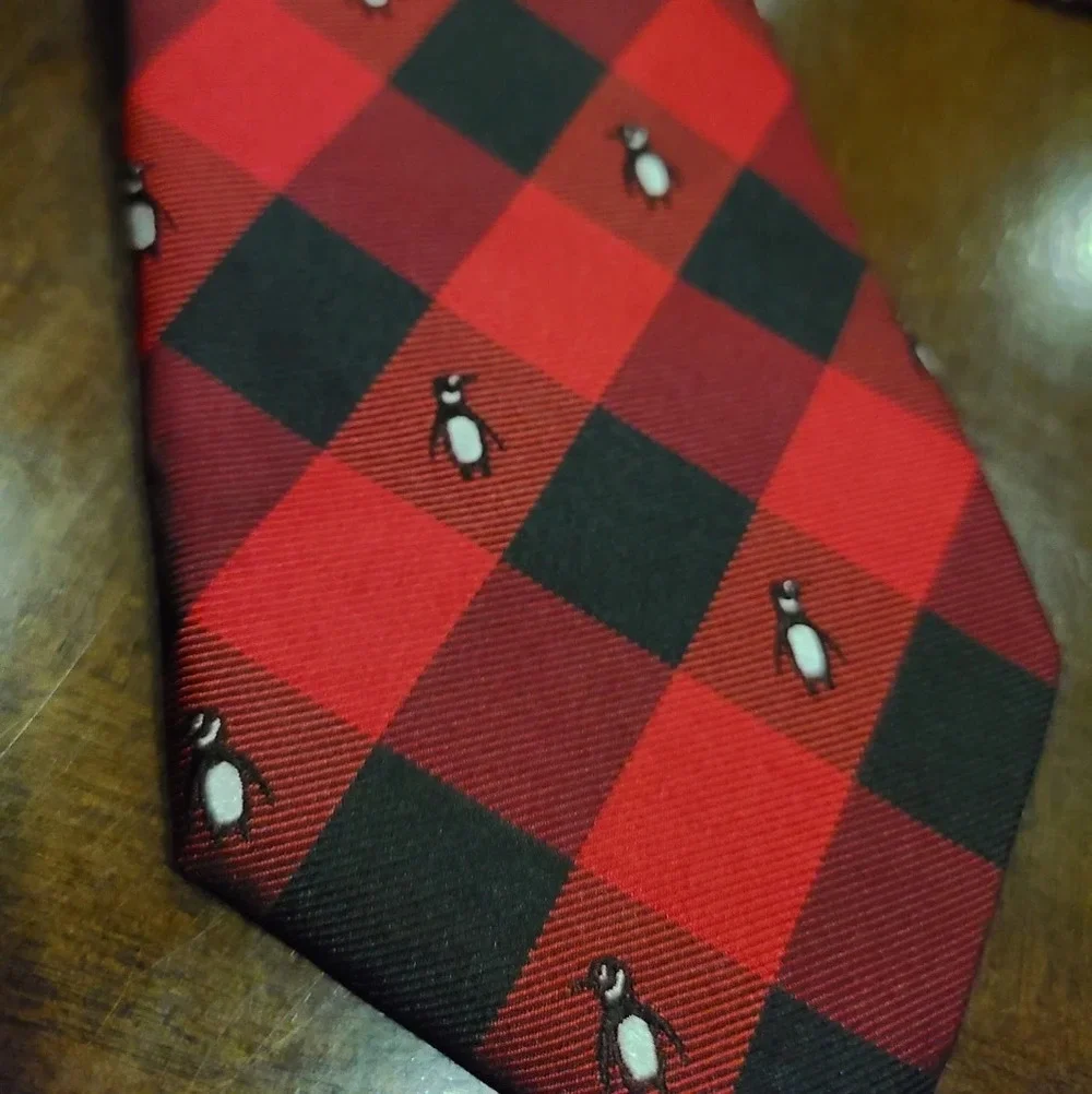 Tommy Hilfiger Mens Tie checkered black/red 58 in .
